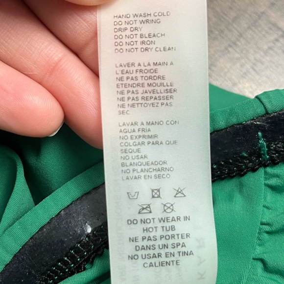 KARLA COLLETTO Magnolia Bandeau One-Piece With Shelf
Bra size 14 - Picture 8 of 10